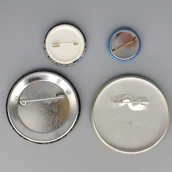 Lot of 4 Novelty Pins - Picture 4 of 4